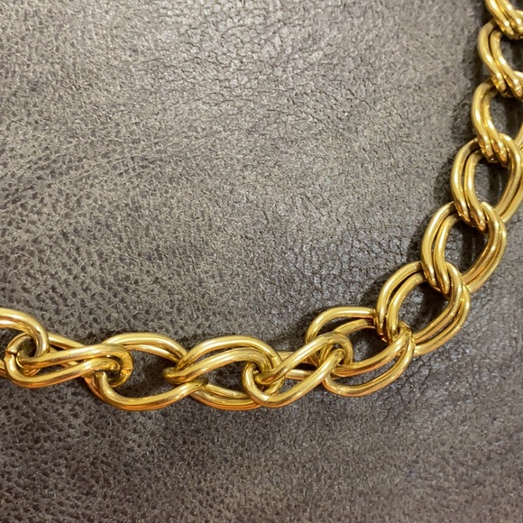 Gold tone Choker - Picture 4 of 16